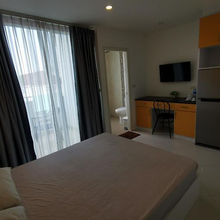 Daisy Residence Pantai Jomtien Bagian luar foto